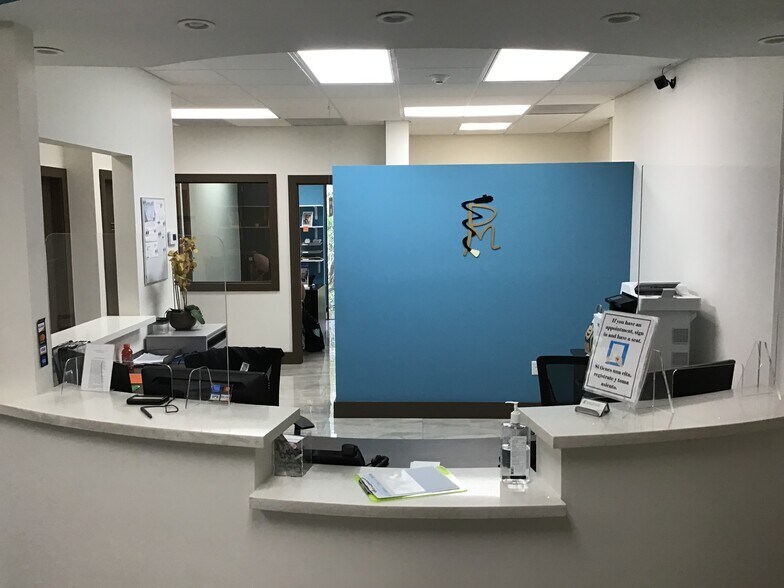 More Photos Of 1601 N Palm Ave, Pembroke Pines Medical For Lease