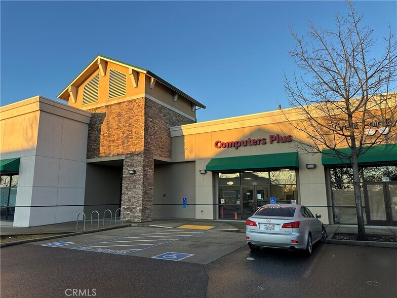 More Photos Of 2477 Forest Ave, Chico Storefront Retail Office For Lease