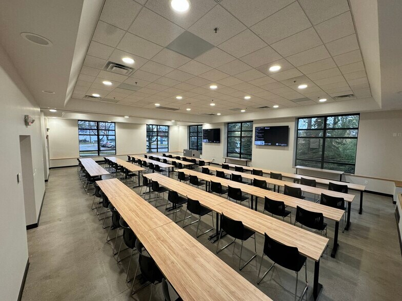 More Photos Of 2361 W Highway 36, Roseville Unknown For Lease