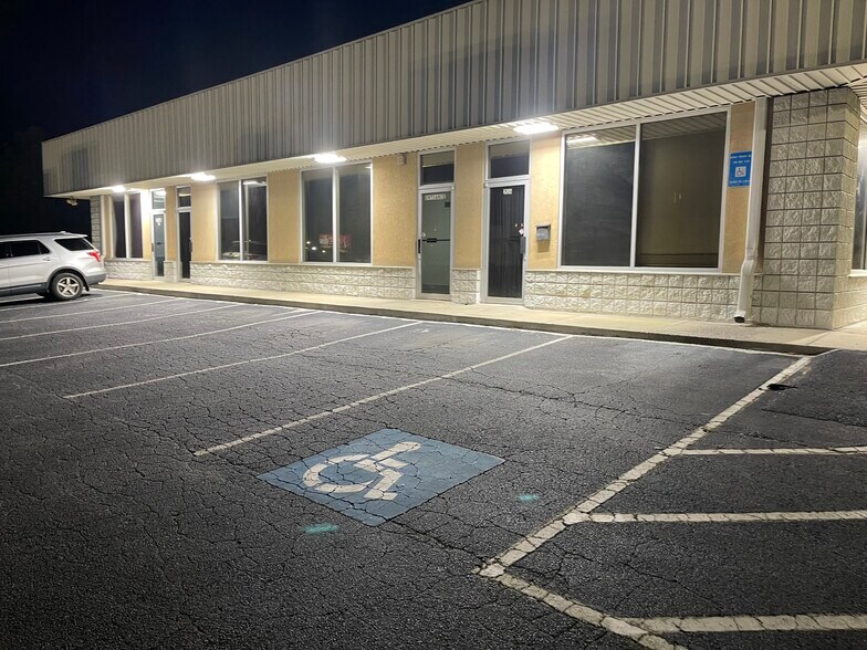 More Photos Of 2536 Carrollton Villa Rica Hwy, Carrollton Office For Lease