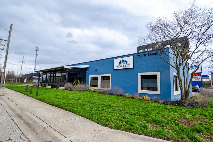 Primary Photo Of 750 W Broad St, Columbus Office For Sale