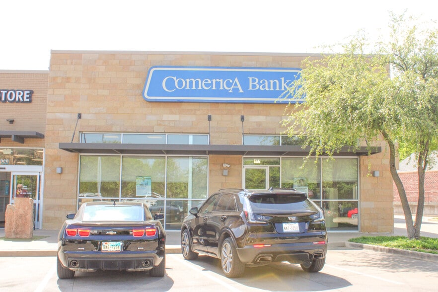 More Photos Of 1222 N Bishop Ave, Dallas General Retail For Sale