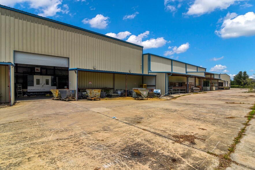 More Photos Of 2413 Roy Rd, Pearland Manufacturing For Sale