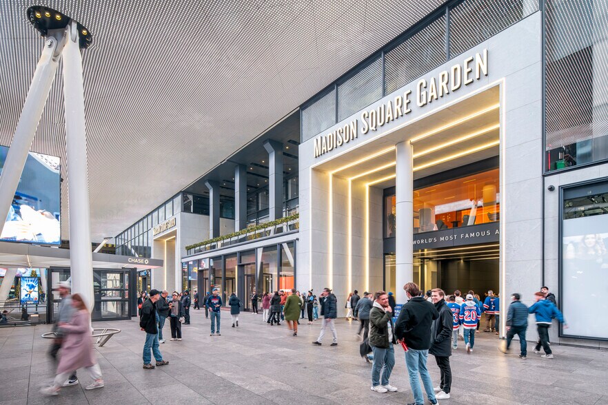 More Photos Of PENN 2, New York Office For Lease