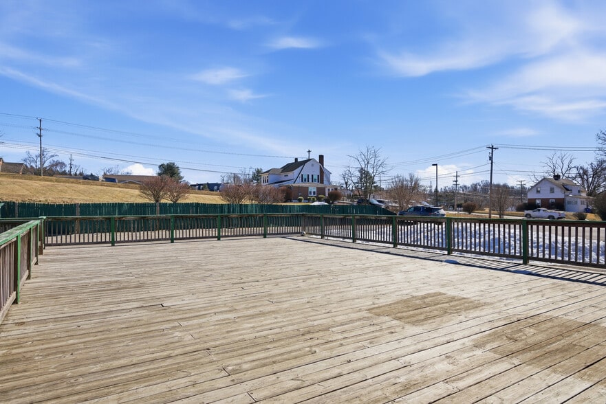 More Photos Of 77 Scattergood Dr NW, Christiansburg Warehouse For Lease