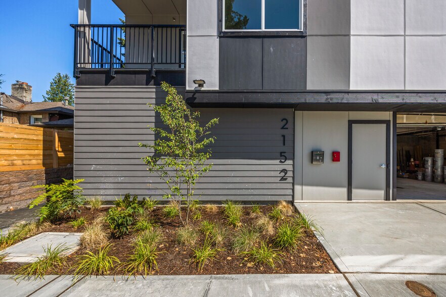 More Photos Of 2152 N 185th St, Shoreline Apartments For Sale