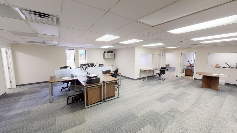 More Photos Of 7204 27th St W, Saint Louis Park Light Manufacturing For Lease