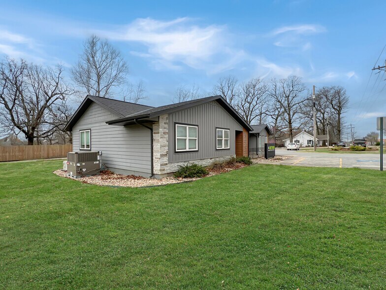 More Photos Of 3061 Wagon Wheel Rd, Springdale Medical For Sale