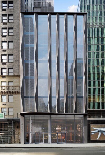 More Photos Of 5 E 59th St, New York Office For Lease