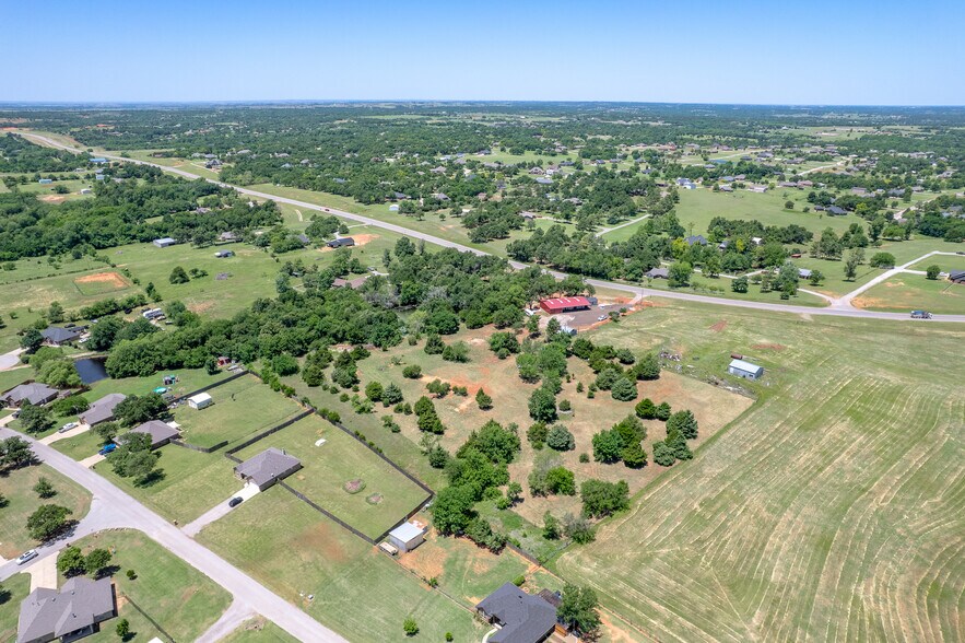 More Photos Of 1402 Veterans Memorial Hwy, Blanchard Warehouse For Sale