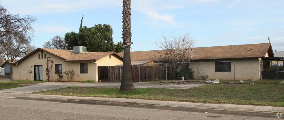 More Photos Of 405 S 4th St, Patterson Specialty For Sale