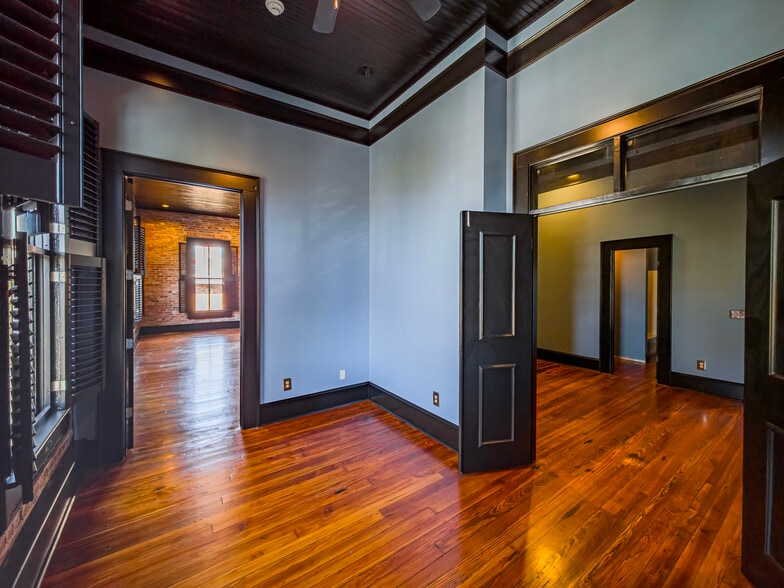 More Photos Of 105-111 W Central, Valdosta Storefront Retail Office For Sale