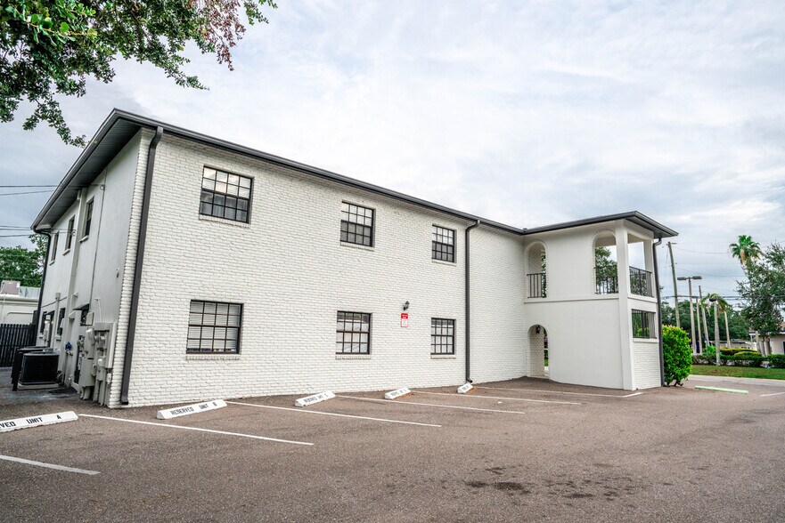 More Photos Of 400 Indian Rocks Rd N, Belleair Bluffs Storefront Retail Office For Sale