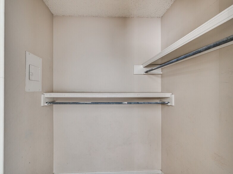 More Photos Of 6401 NW Oak Ave, Lawton Apartments For Sale