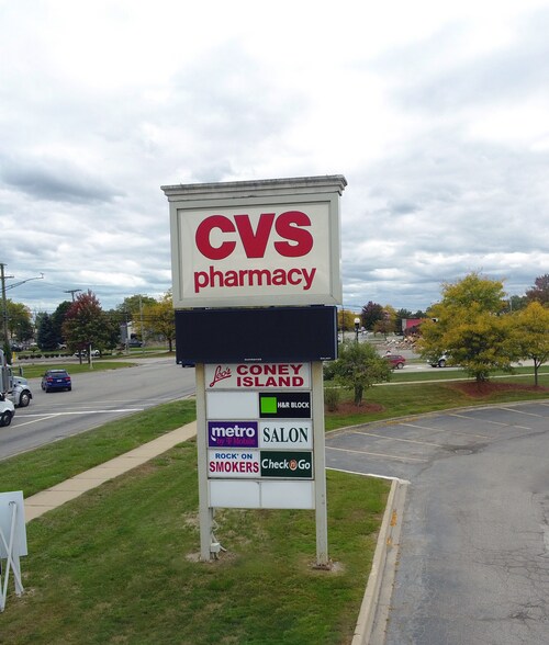 More Photos Of 26842-27000 Telegraph Rd, Flat Rock Storefront For Lease