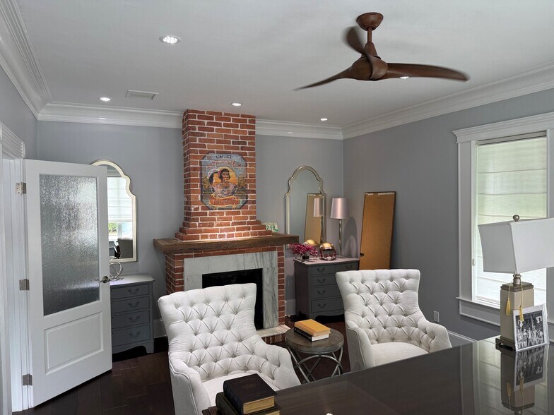 More Photos Of 619 Turner St, Clearwater Office For Lease