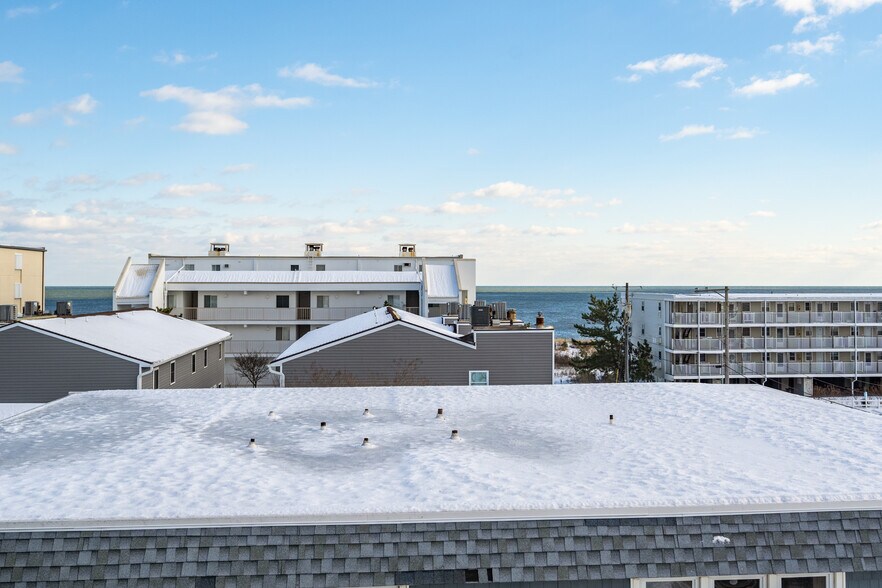 More Photos Of 7500 Coastal Hwy, Ocean City Hotel For Sale