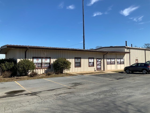 Primary Photo Of 9 Bellecor Dr, New Castle Warehouse For Lease