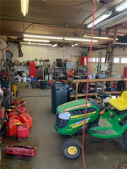 More Photos Of 5280 Caughdenoy Rd, Clay General Retail For Sale