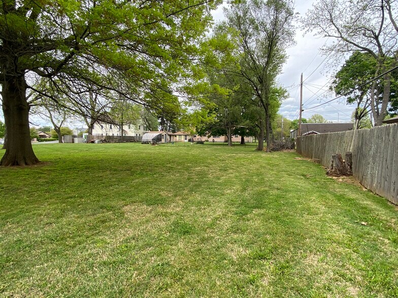 More Photos Of 828 Battlefield Road, Springfield Land For Sale