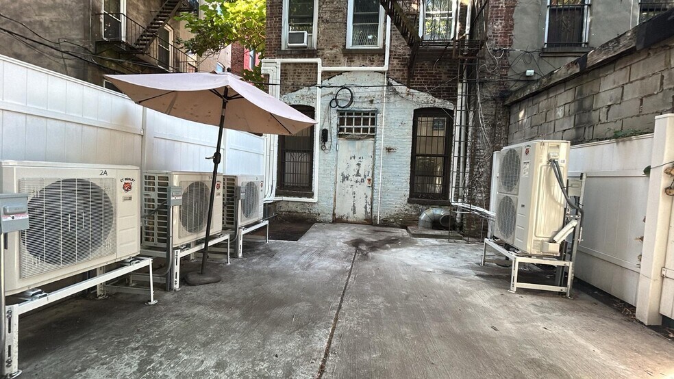 More Photos Of 139 Kingston Ave, Brooklyn Storefront Retail Residential For Lease