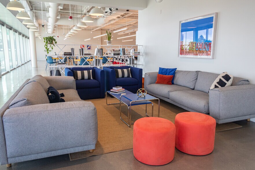 More Photos Of 8305 W Sunset Blvd, West Hollywood Office For Lease