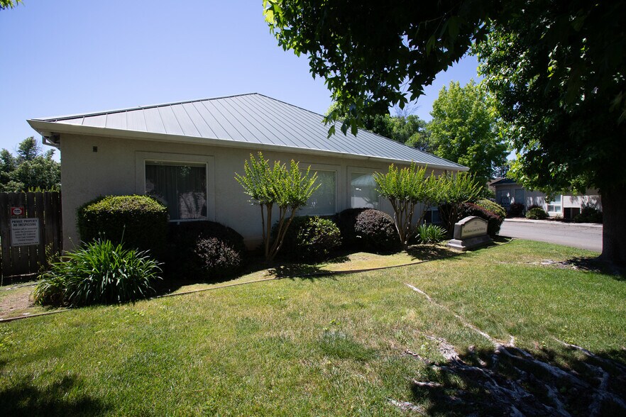 More Photos Of 353 Park Marina Cir, Redding Loft Creative Space For Sale