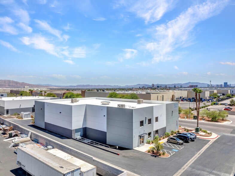 More Photos Of 2730 Brooks Ave, North Las Vegas Warehouse For Lease