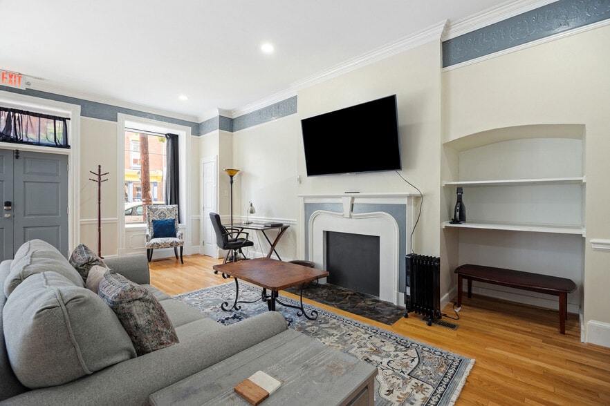 More Photos Of 23-25 W Old St, Petersburg Apartments For Sale