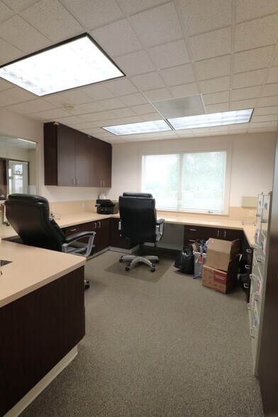 More Photos Of 136 N Ridge St, Monroeville Medical For Sale