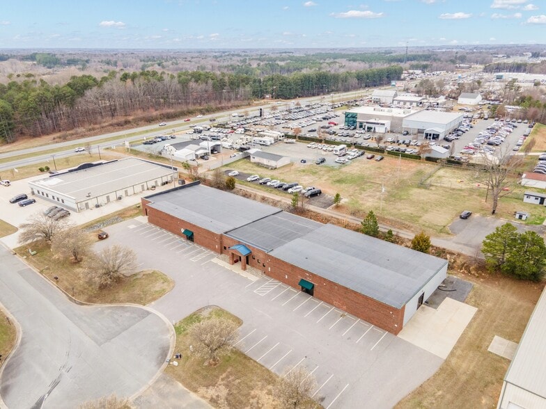 Primary Photo Of 2613-2617 Executive Point Dr, Monroe Showroom For Lease