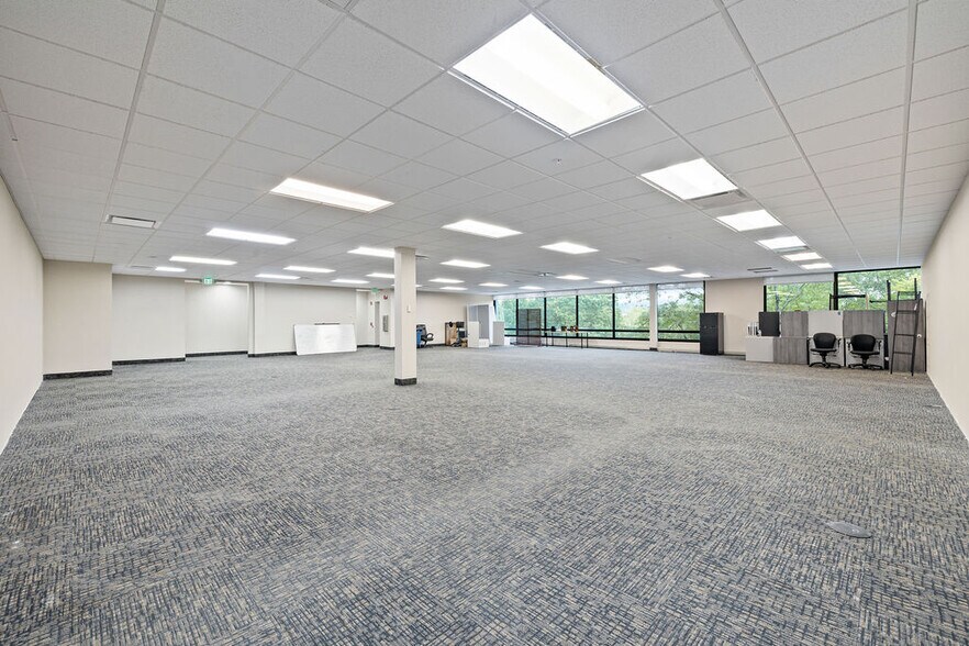 More Photos Of 95 Chestnut Ridge Rd, Montvale Office For Lease