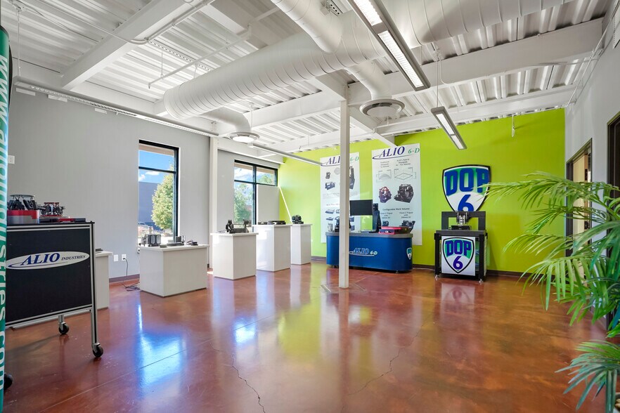 More Photos Of 5335 Xenon St, Arvada Warehouse For Sale