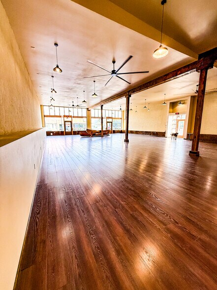 More Photos Of 21 Second St, Naches General Retail For Sale