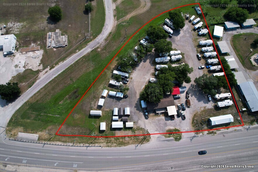 Primary Photo Of 431 N Sunset Strip St, Kenedy Trailer Camper Park For Sale