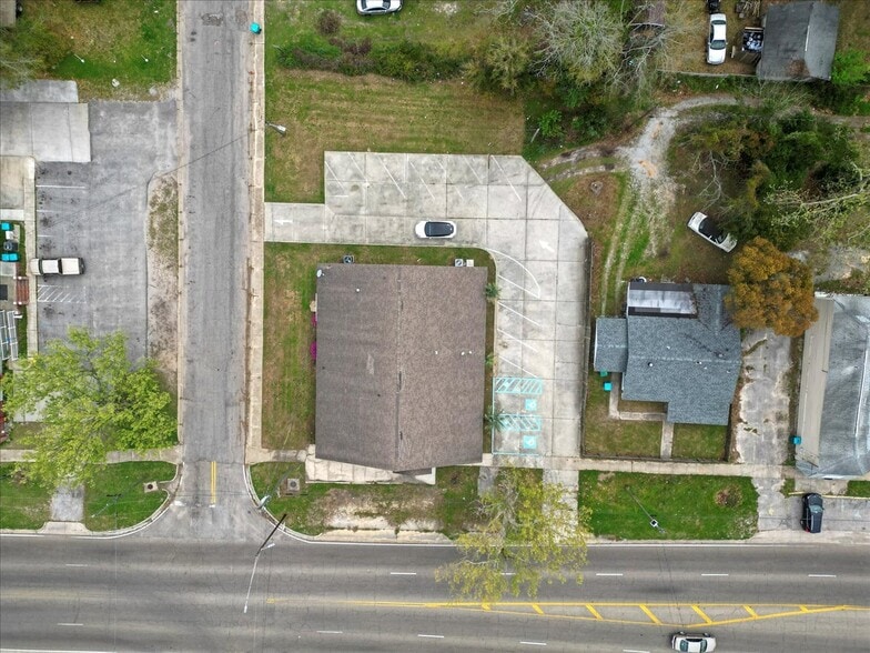 More Photos Of 1924 30th Ave, Gulfport Assisted Living For Sale