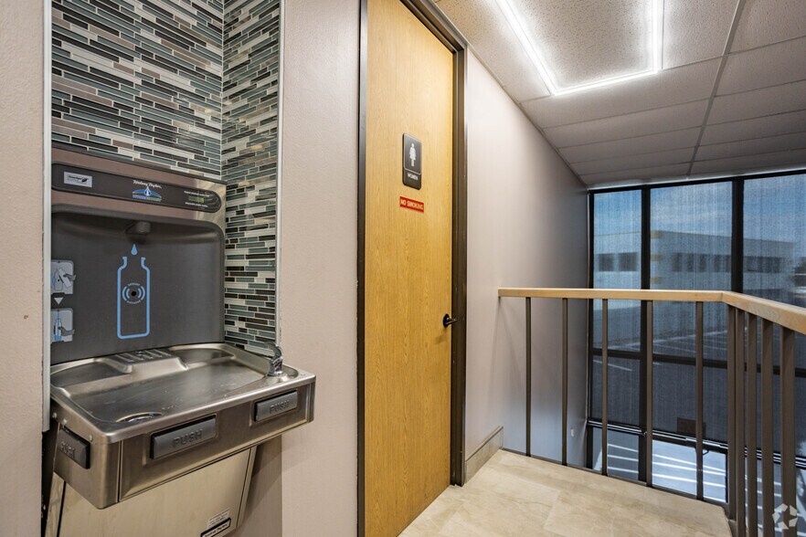 More Photos Of 6720 Sands Point Dr, Houston Office For Lease