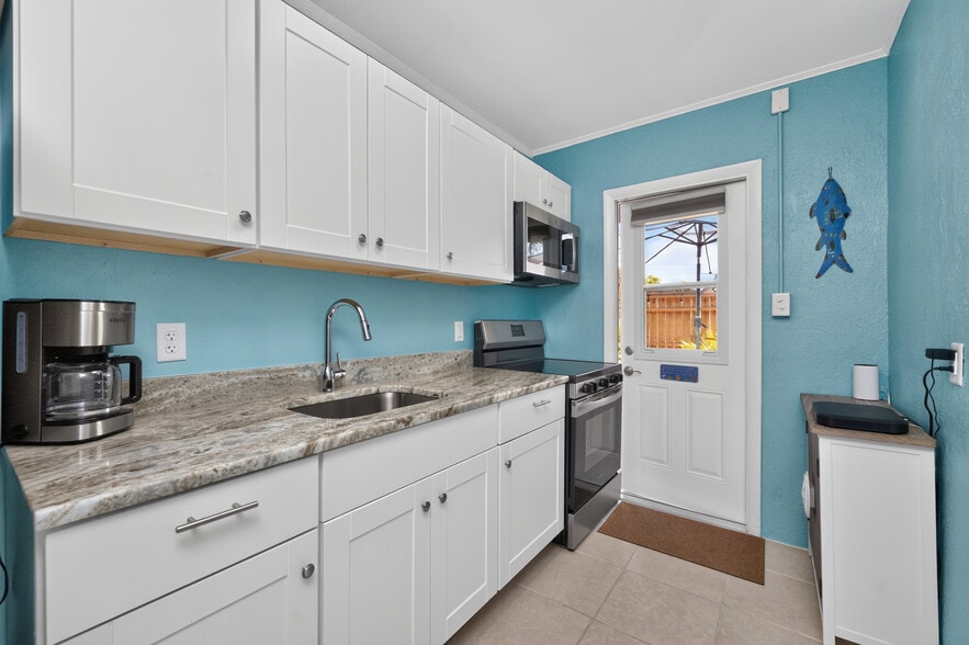 More Photos Of 1130 Gulf Blvd, Englewood Apartments For Sale