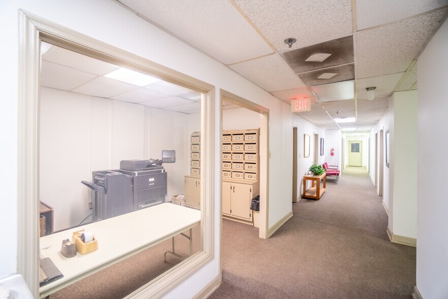 More Photos Of 1885 Alamac Rd, Lumberton Warehouse For Lease