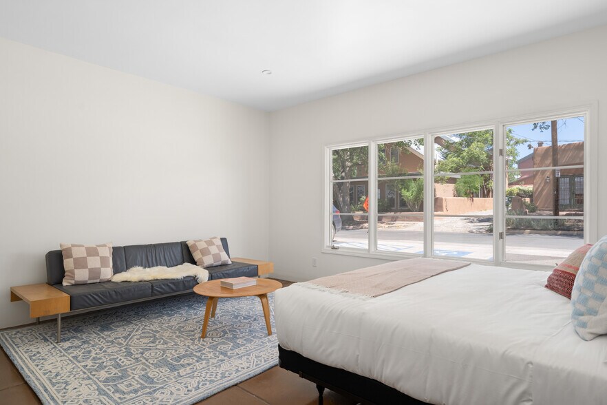 More Photos Of 310 Johnson St, Santa Fe Specialty For Sale