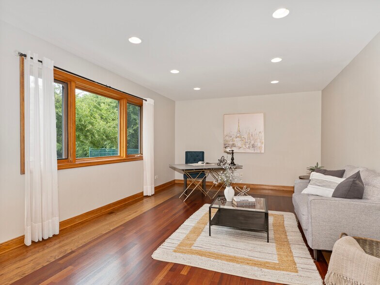 More Photos Of 22660 S Harlem Ave, Frankfort Flex For Sale