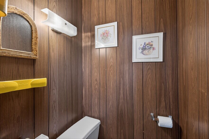 More Photos Of 6534 Sullivan Trl, Wind Gap Office For Sale