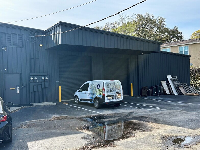More Photos Of 602 Azalea Rd, Mobile Storefront For Sale