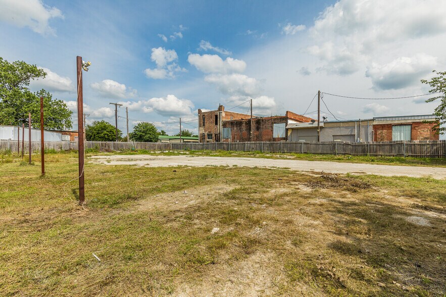 More Photos Of 118 Monroe St., Itasca Office For Lease