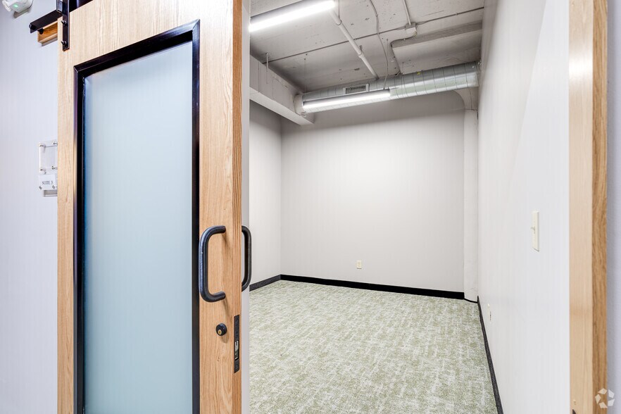 More Photos Of 540 Fairview Ave, Saint Paul Unknown For Lease