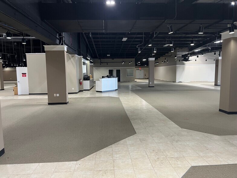 More Photos Of 3407 W Gate City Blvd, Greensboro Freestanding For Lease