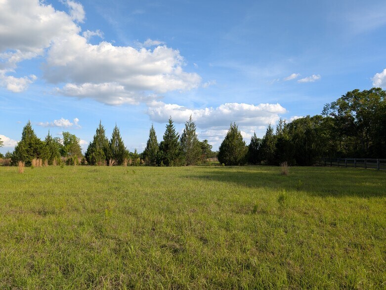 More Photos Of 5719 Hambrick Rd rd, Hahira Land For Sale