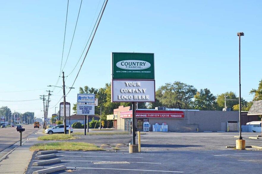 More Photos Of 5403 N Illinois St, Fairview Heights Office For Sale