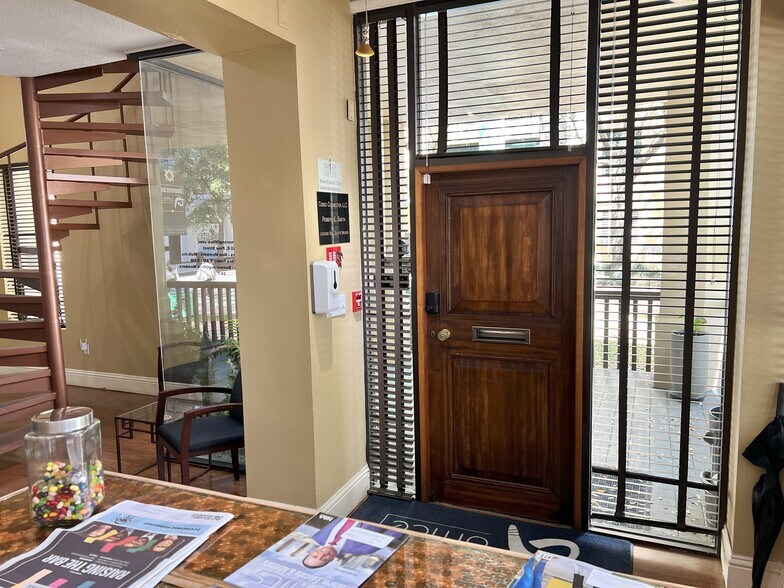 More Photos Of 350 E Pine St, Orlando Coworking Space