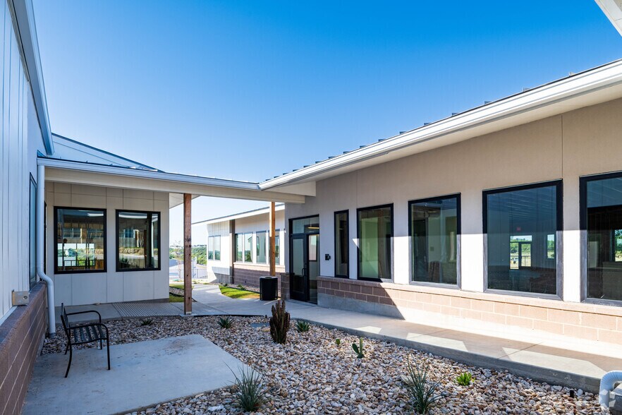 More Photos Of 13341 W Highway 290, Austin Medical For Sale